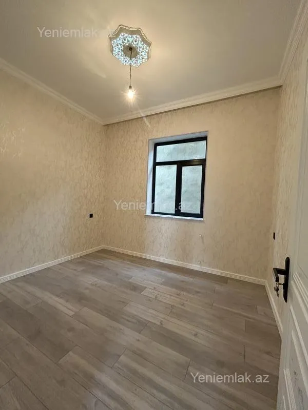 Satılır 7 otaqlı həyət evi 200 m²