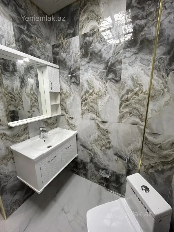 Satılır 7 otaqlı həyət evi 200 m²