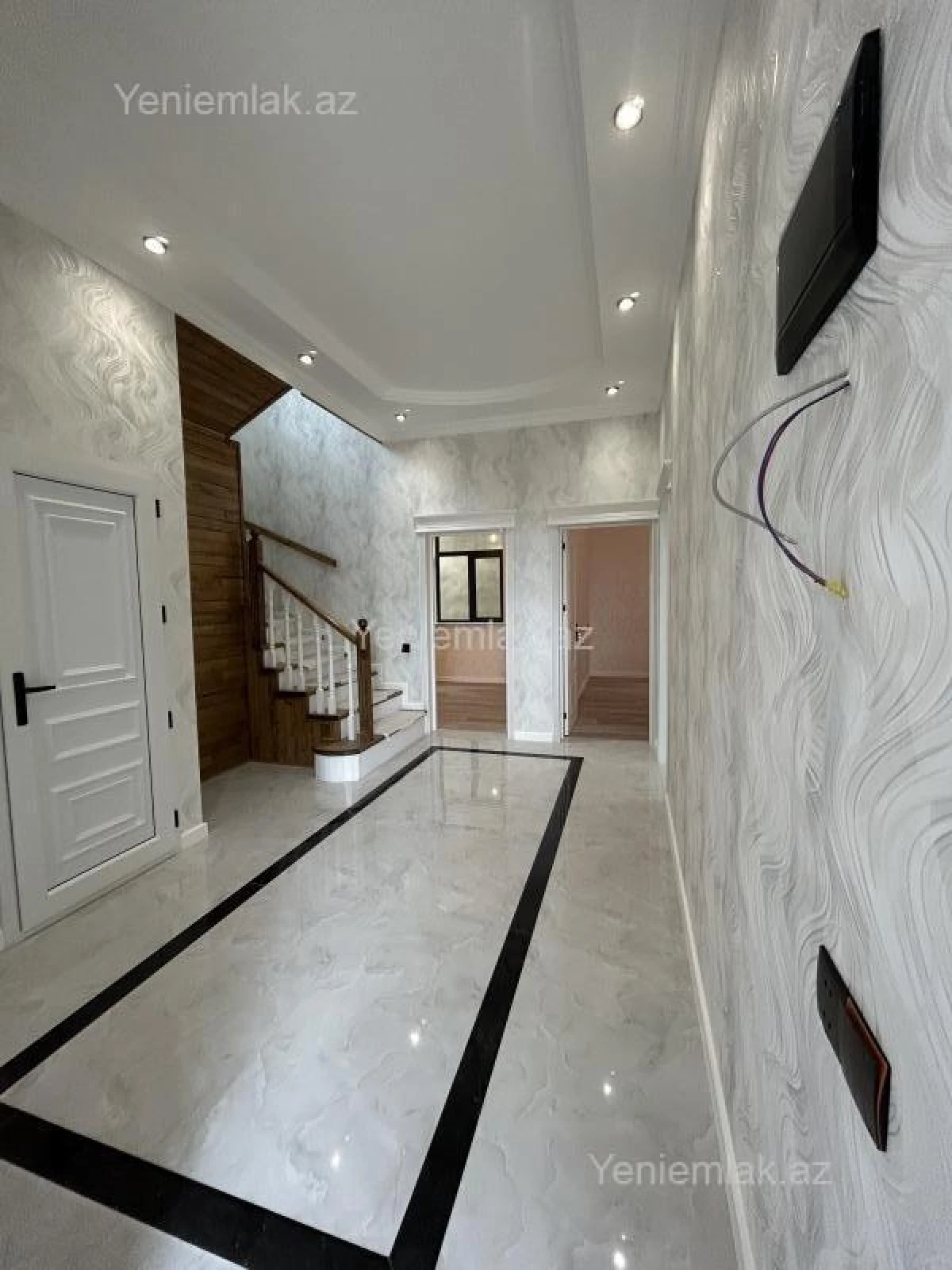 Satılır 7 otaqlı həyət evi 200 m²