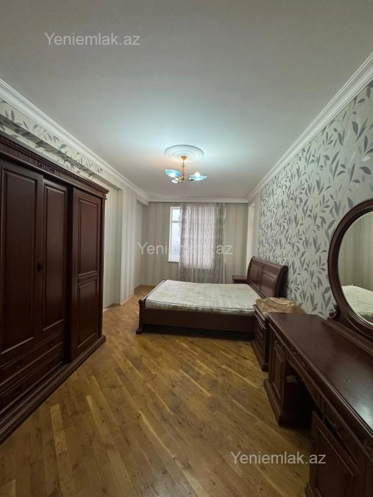 Satılır 3 otaqlı yeni tikili 135 m²