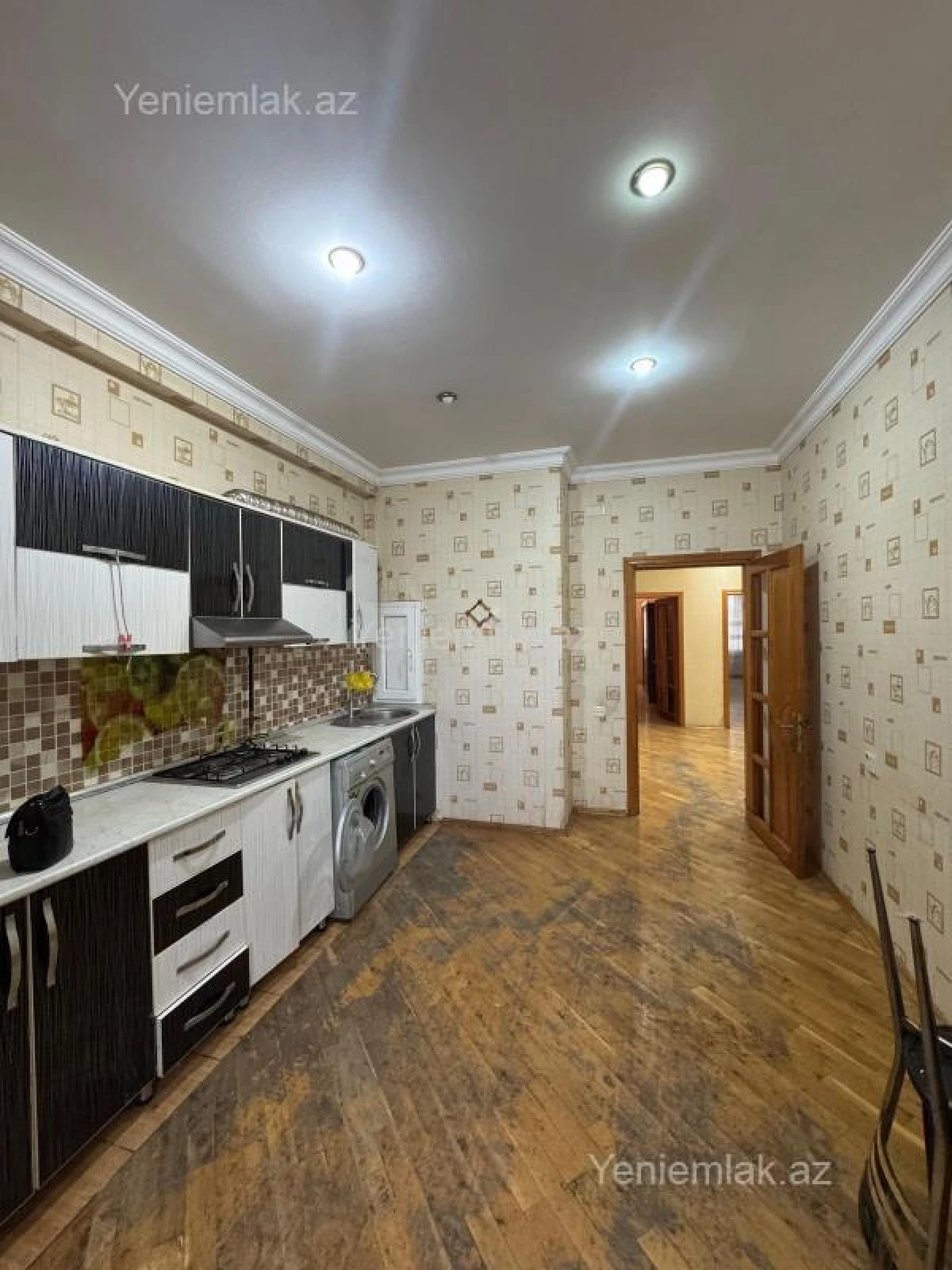 Satılır 3 otaqlı yeni tikili 135 m²