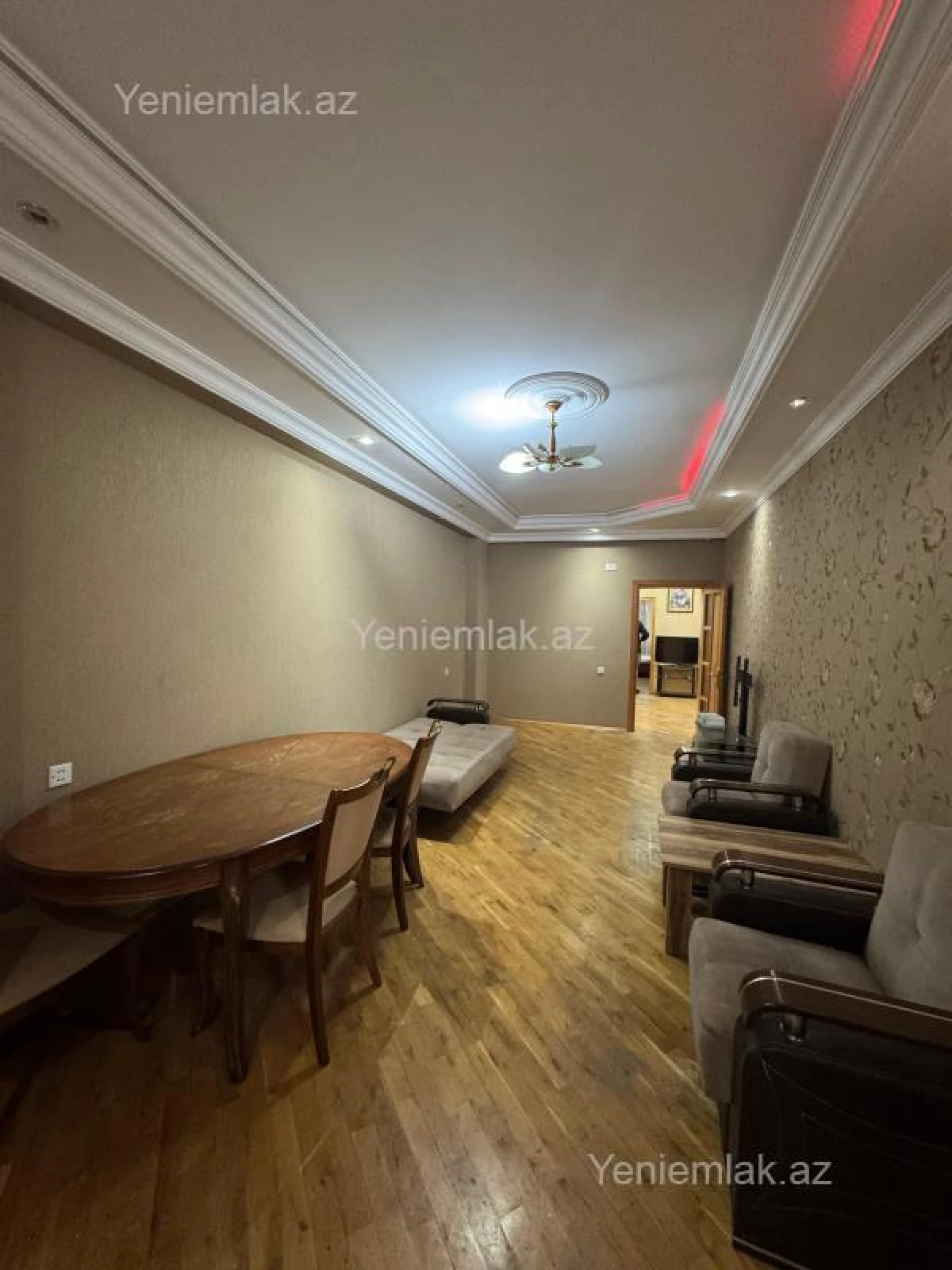Satılır 3 otaqlı yeni tikili 135 m²