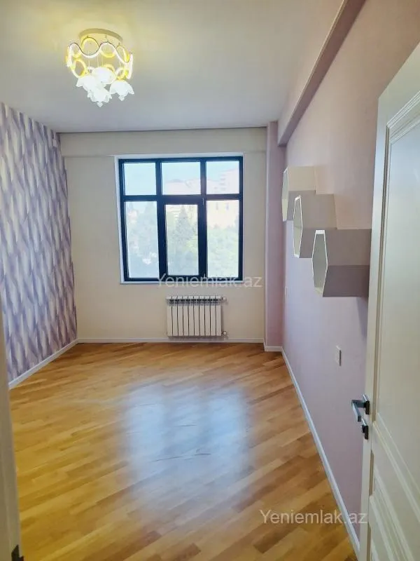Satılır 3 otaqlı yeni tikili 117 m²