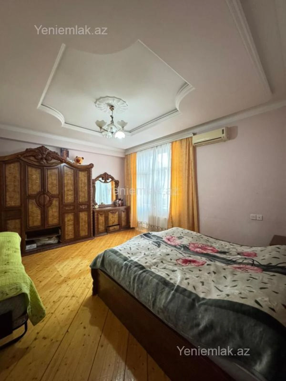 Satılır 4 otaqlı yeni tikili 130 m²