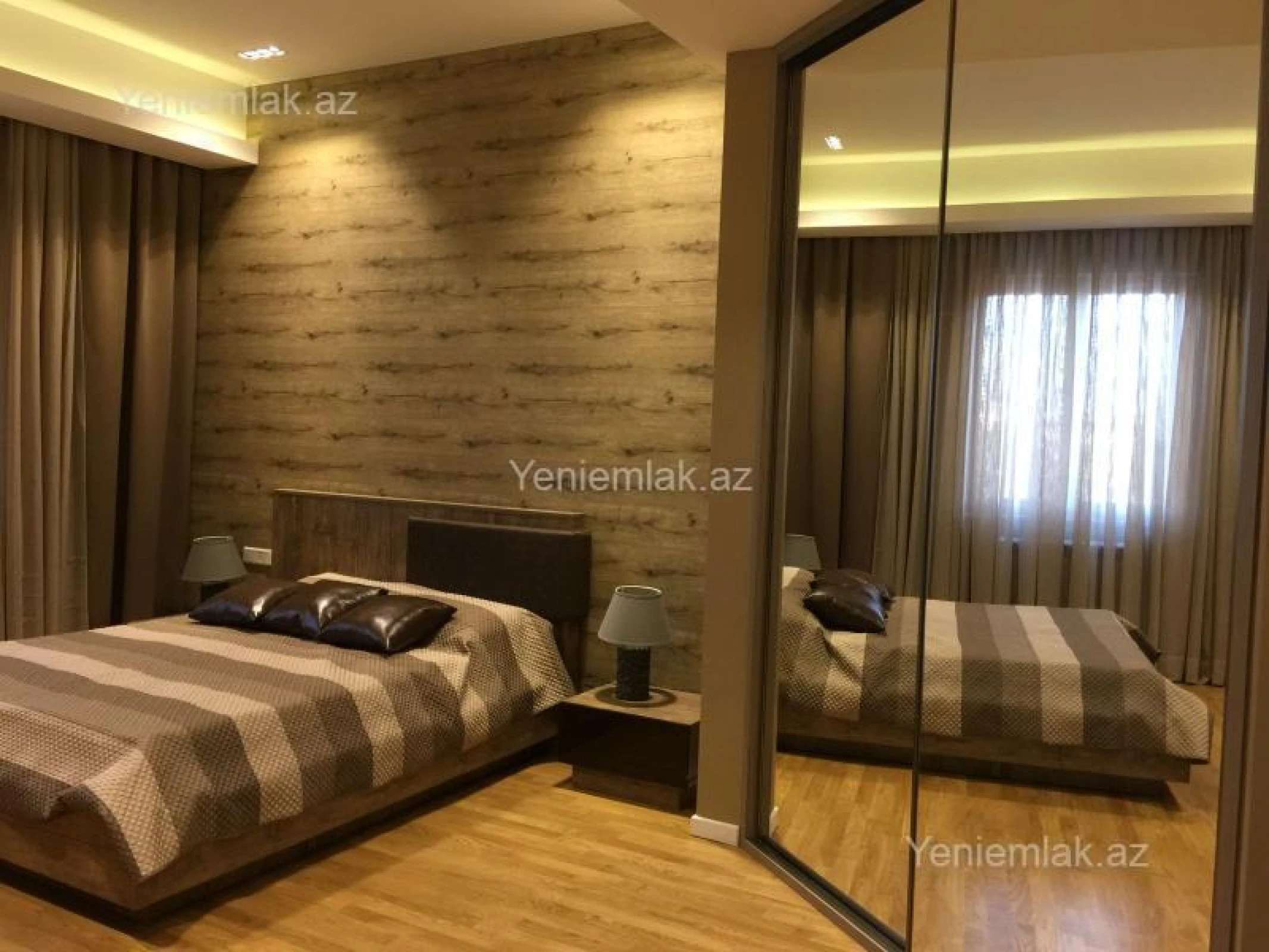 Satılır 4 otaqlı yeni tikili 210 m²
