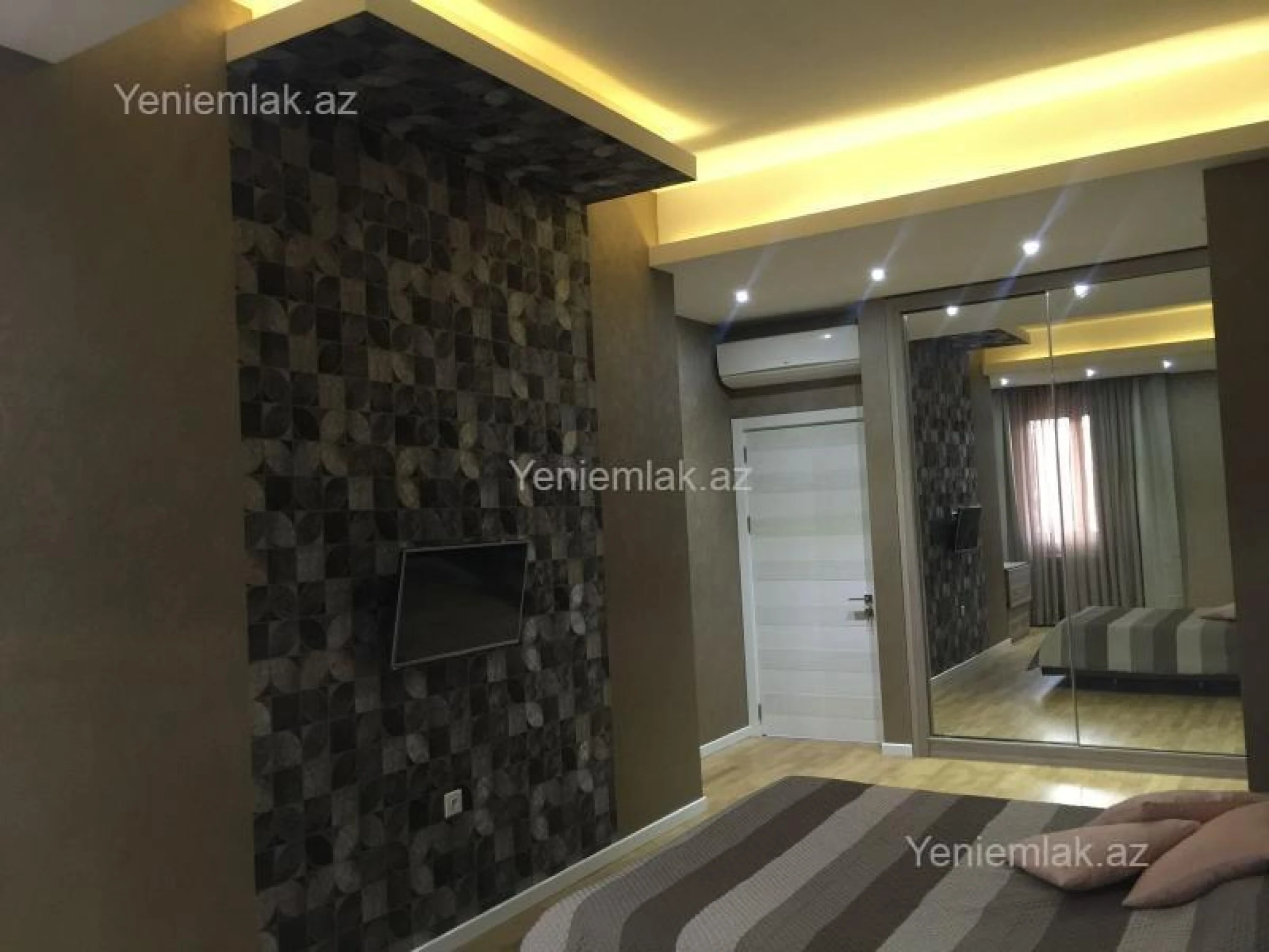 Satılır 4 otaqlı yeni tikili 210 m²