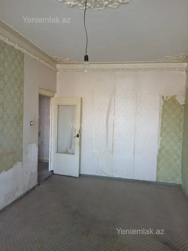Satılır 2 otaqlı köhnə tikili 65 m²