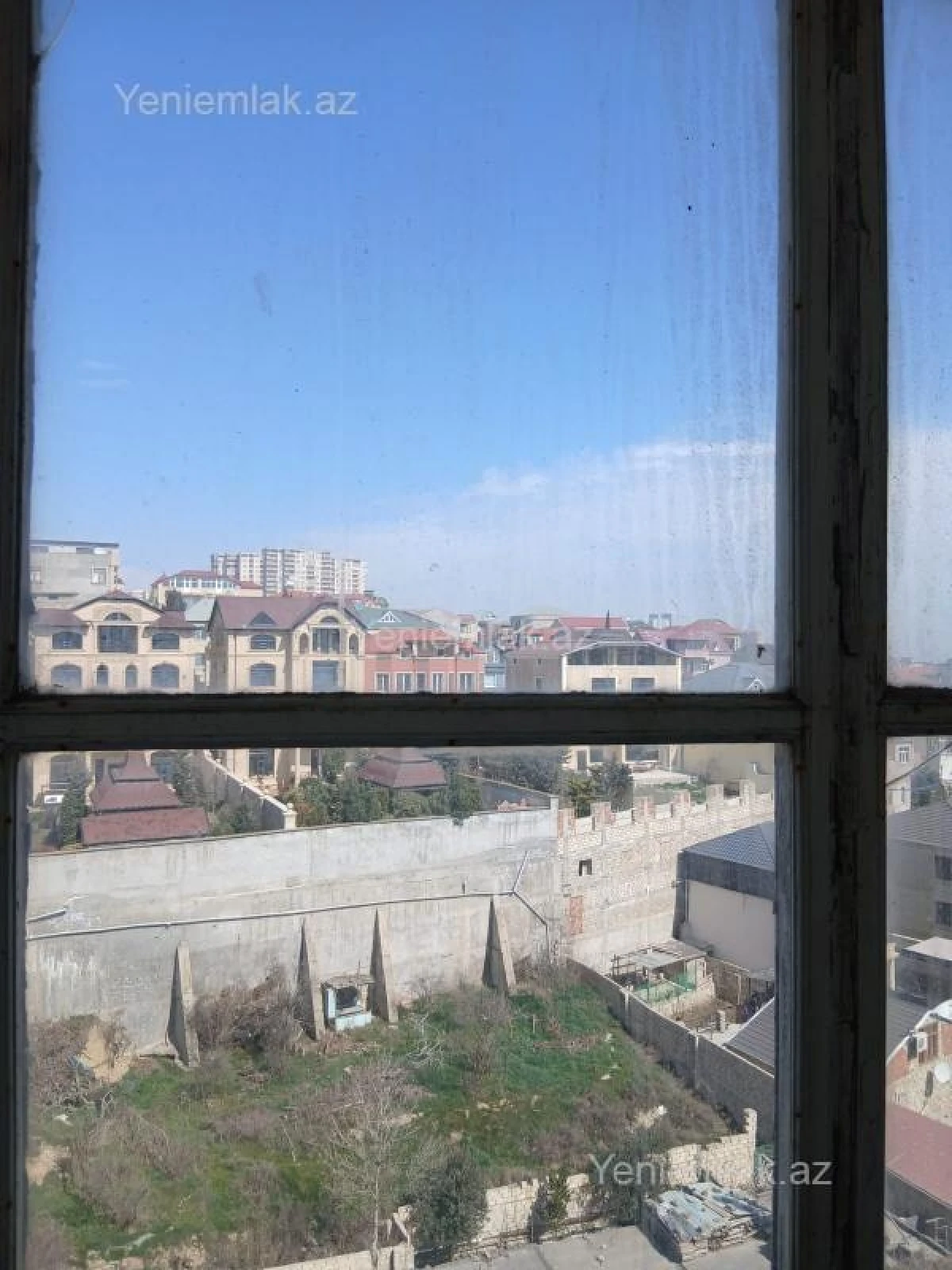 Satılır 2 otaqlı köhnə tikili 65 m²