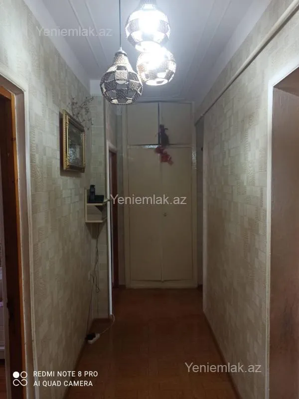 Satılır 3 otaqlı köhnə tikili 90 m²