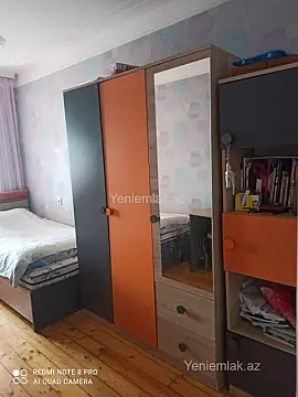 Satılır 3 otaqlı köhnə tikili 90 m²