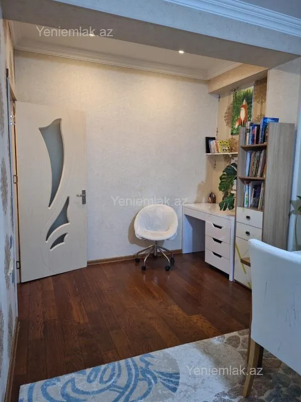 Satılır 2 otaqlı yeni tikili 78 m²