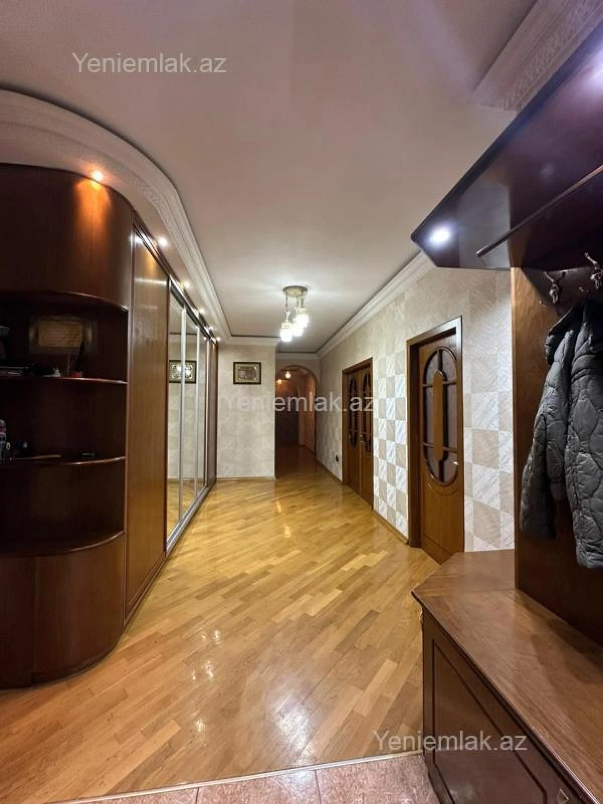 Satılır 4 otaqlı yeni tikili 157 m²