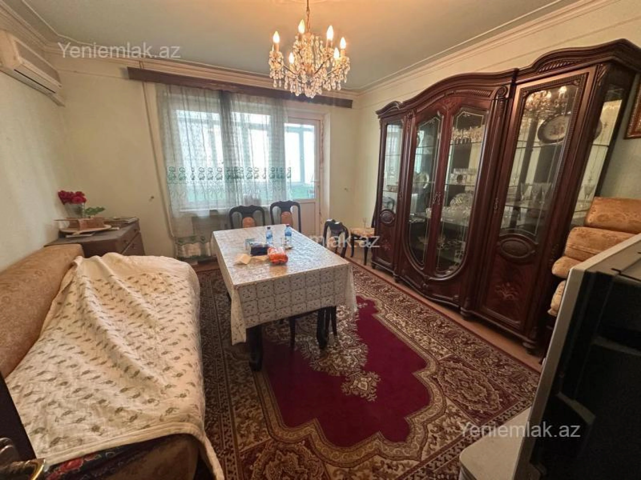 Satılır 3 otaqlı köhnə tikili 90 m²