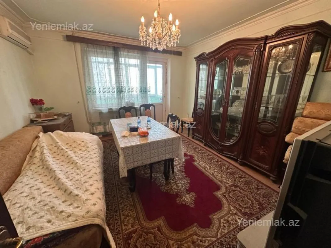 Satılır 3 otaqlı köhnə tikili 90 m²