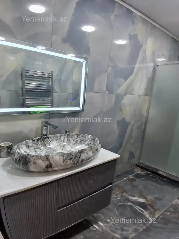 Satılır 4 otaqlı yeni tikili 178 m²