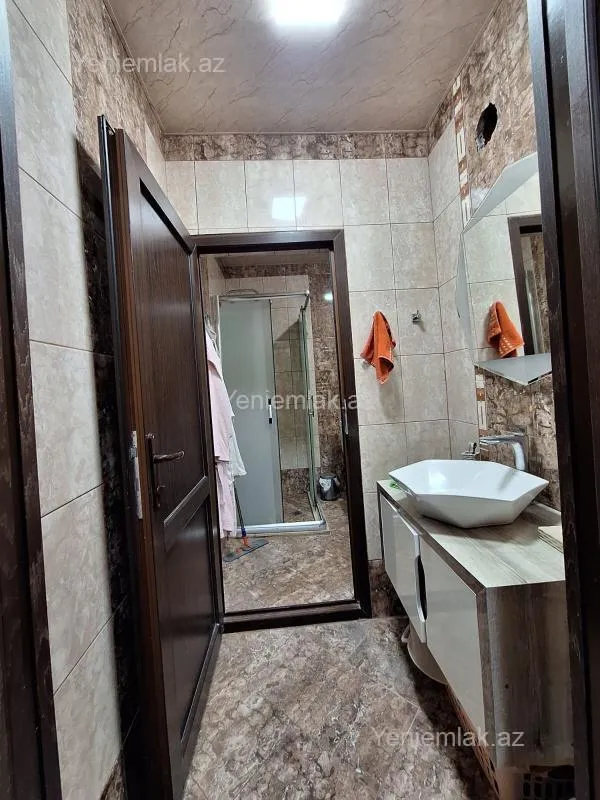 Satılır 3 otaqlı yeni tikili 83 m²