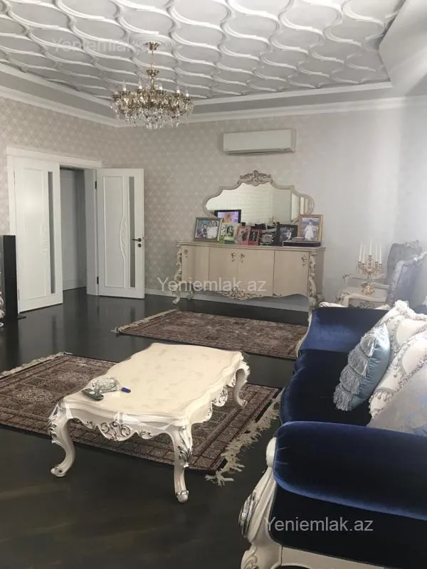 Satılır 3 otaqlı yeni tikili 150 m²