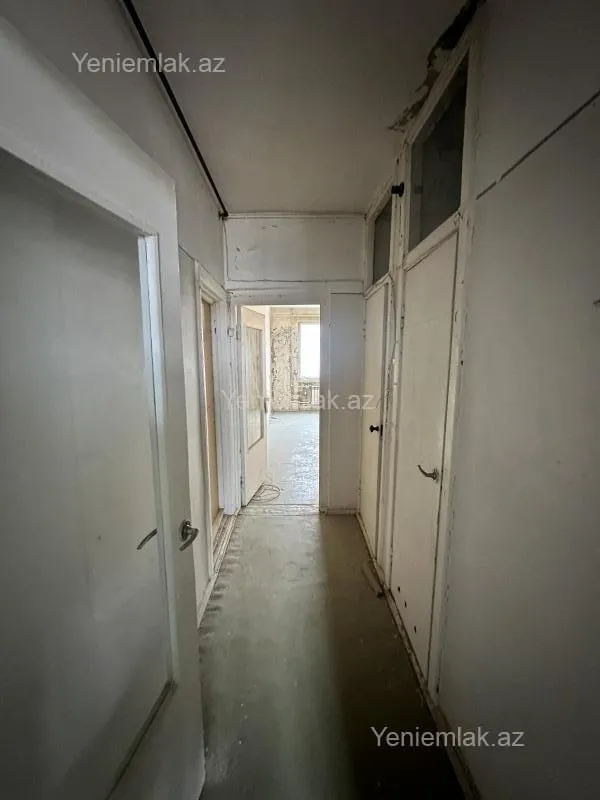 Satılır 1 otaqlı köhnə tikili 40 m²