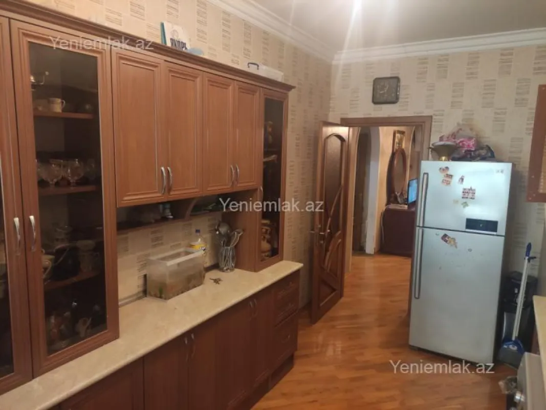 Satılır 3 otaqlı yeni tikili 100 m²