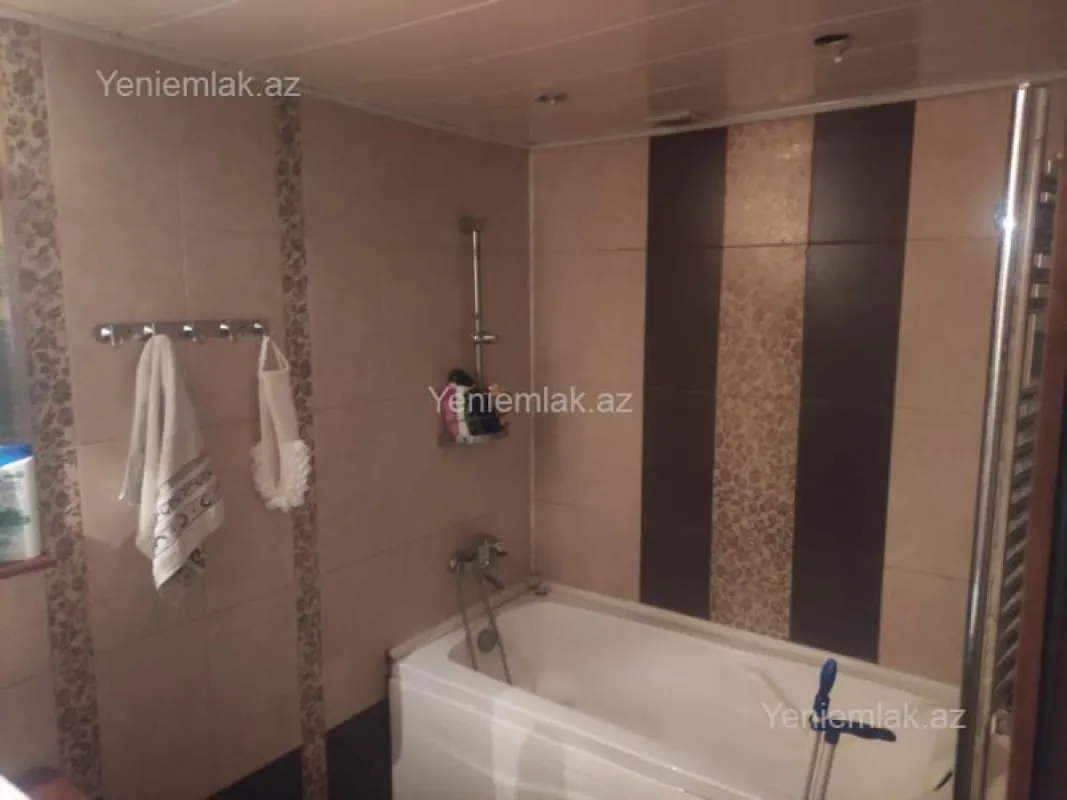 Satılır 3 otaqlı yeni tikili 100 m²