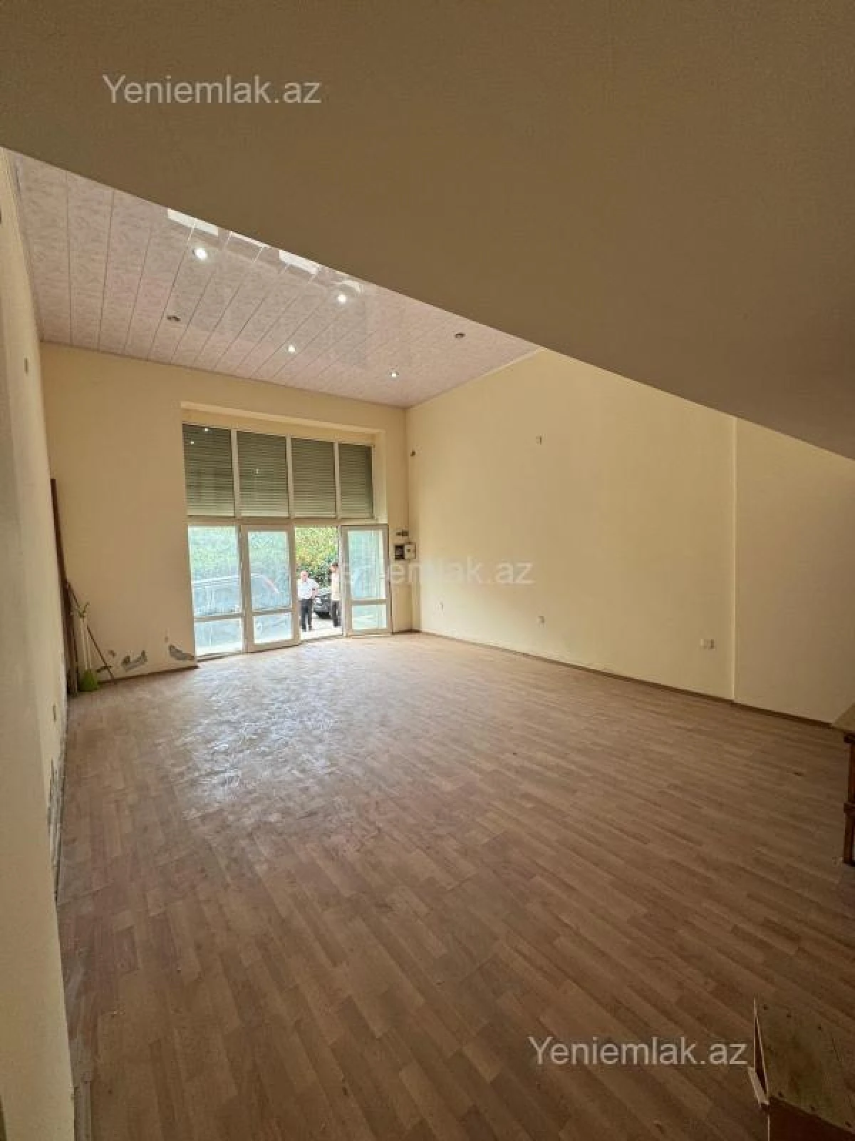 Satılır 2 otaqlı obyekt 60 m²