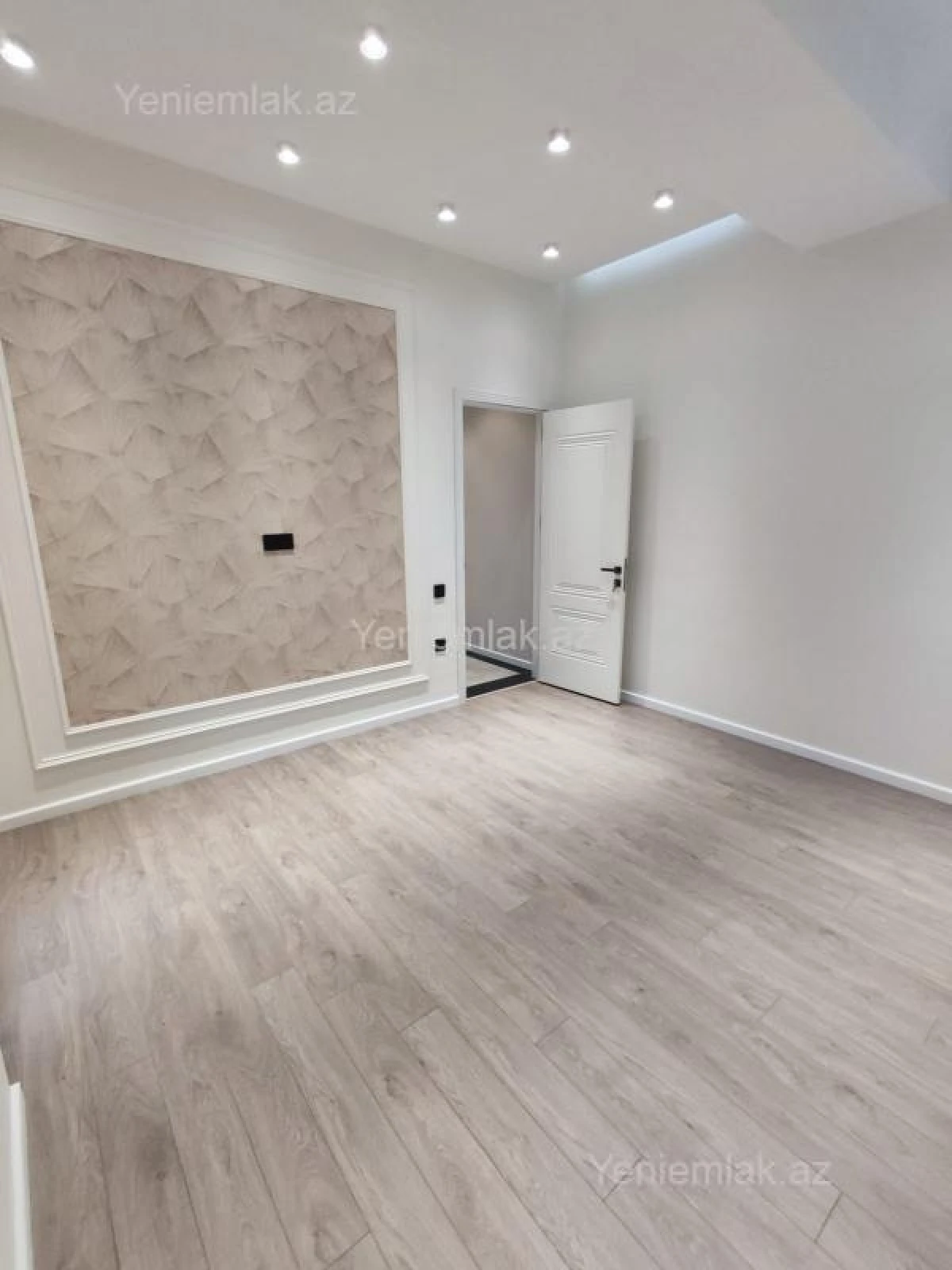 Satılır 3 otaqlı yeni tikili 122 m²