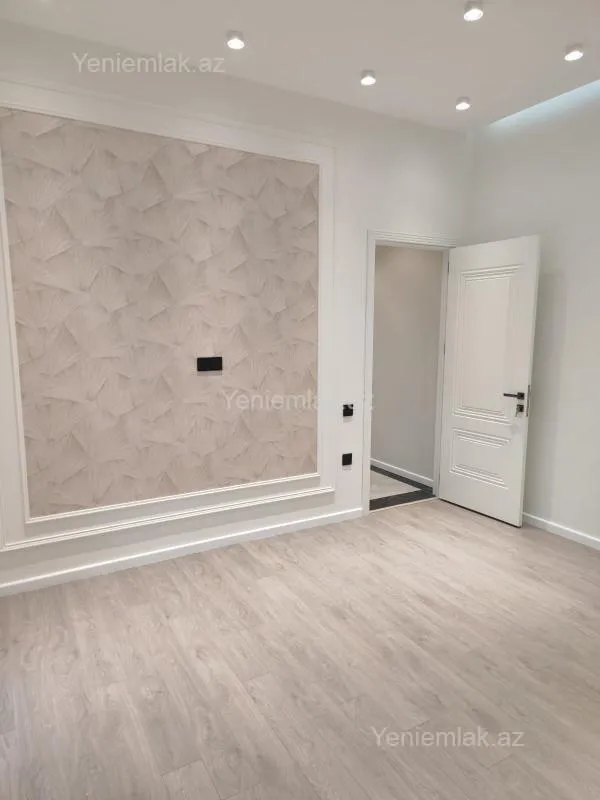 Satılır 3 otaqlı yeni tikili 122 m²