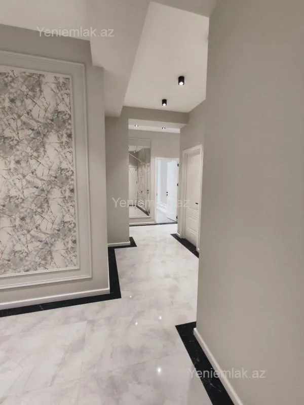 Satılır 3 otaqlı yeni tikili 122 m²