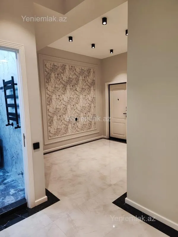 Satılır 3 otaqlı yeni tikili 122 m²