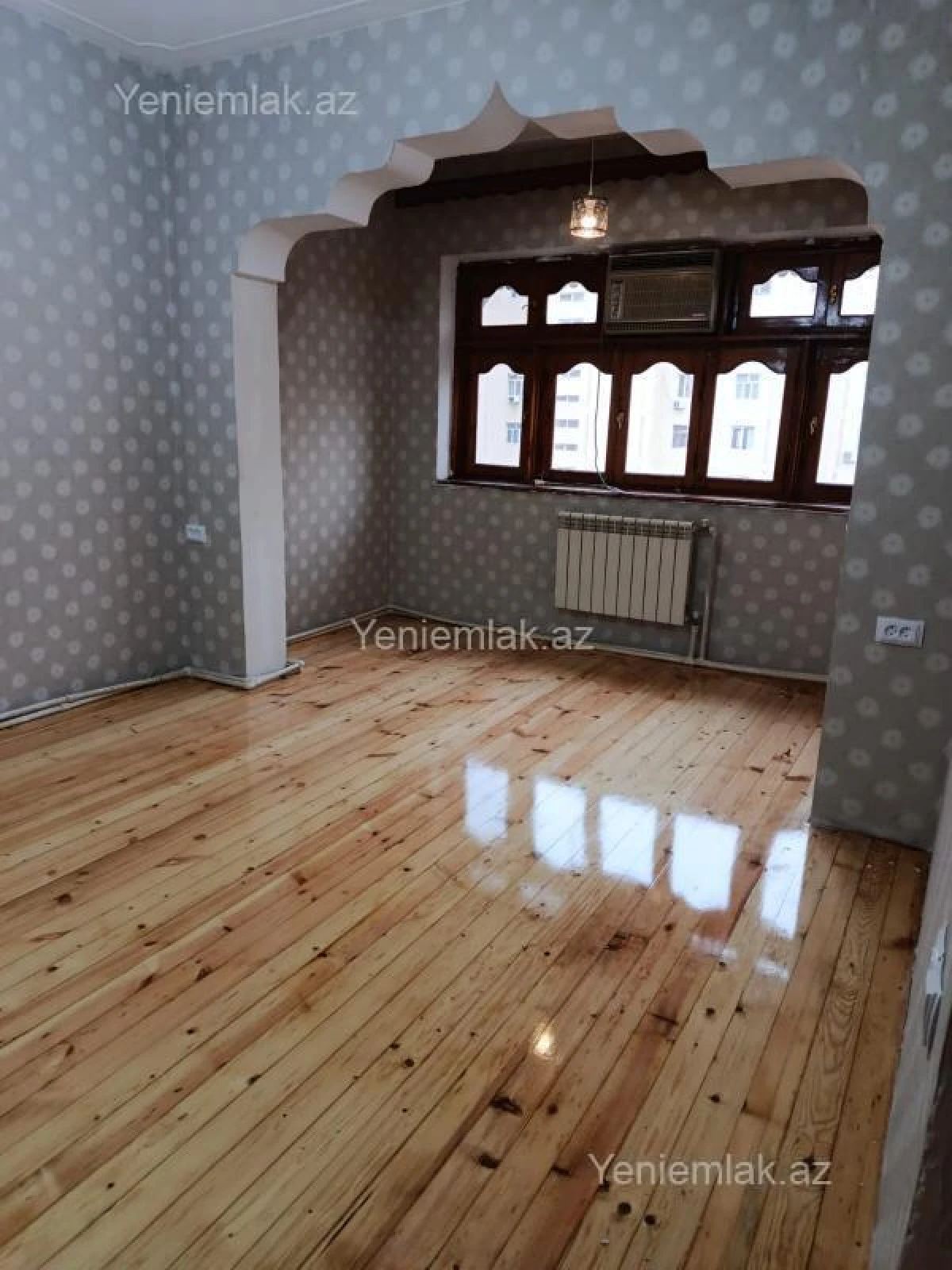 Satılır 5 otaqlı köhnə tikili 70 m²