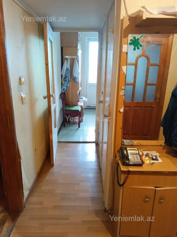 Satılır 3 otaqlı köhnə tikili 90 m²