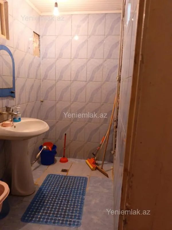 Satılır 3 otaqlı köhnə tikili 90 m²