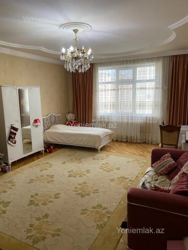 Satılır 3 otaqlı yeni tikili 100 m²