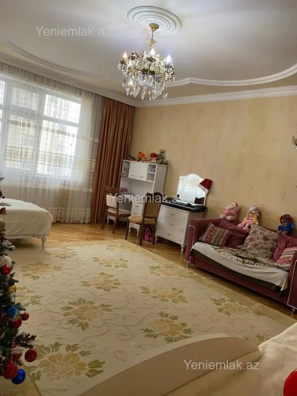 Satılır 3 otaqlı yeni tikili 100 m²