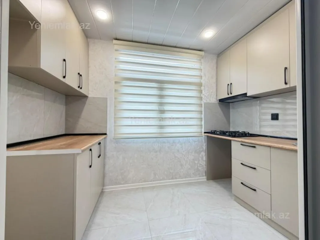 Satılır 1 otaqlı köhnə tikili 34 m²