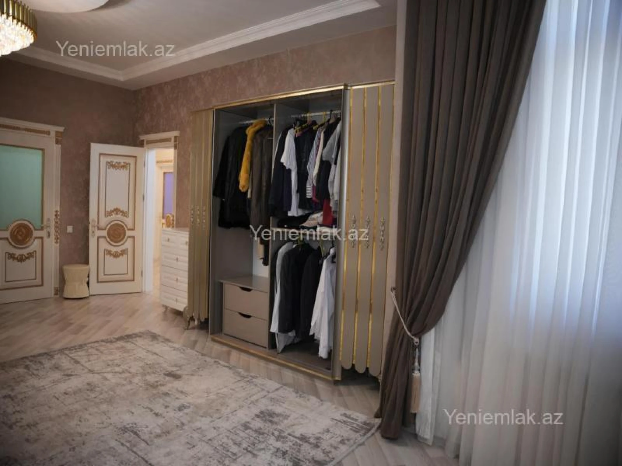 Satılır 7 otaqlı həyət evi 310 m²