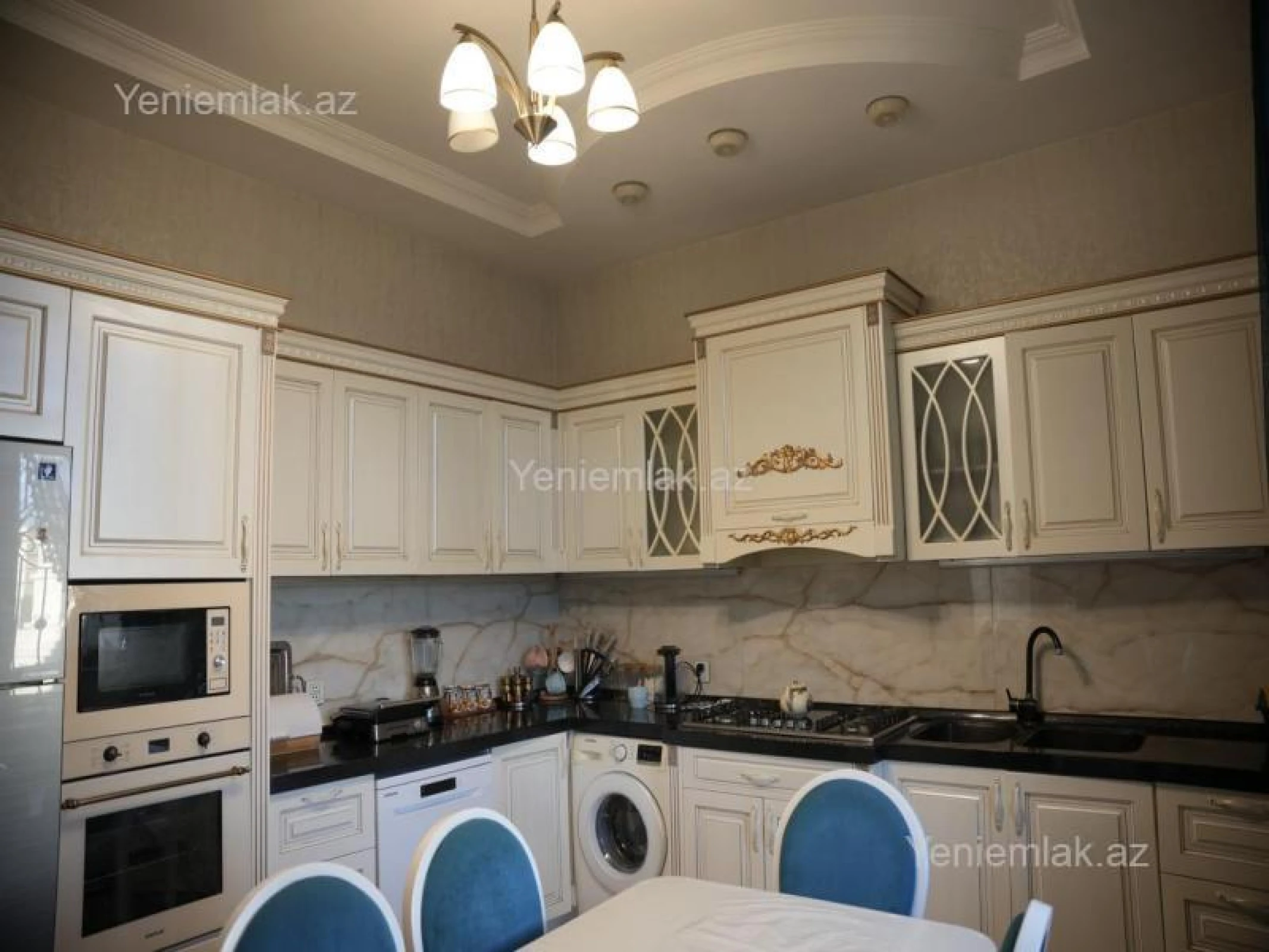 Satılır 7 otaqlı həyət evi 310 m²