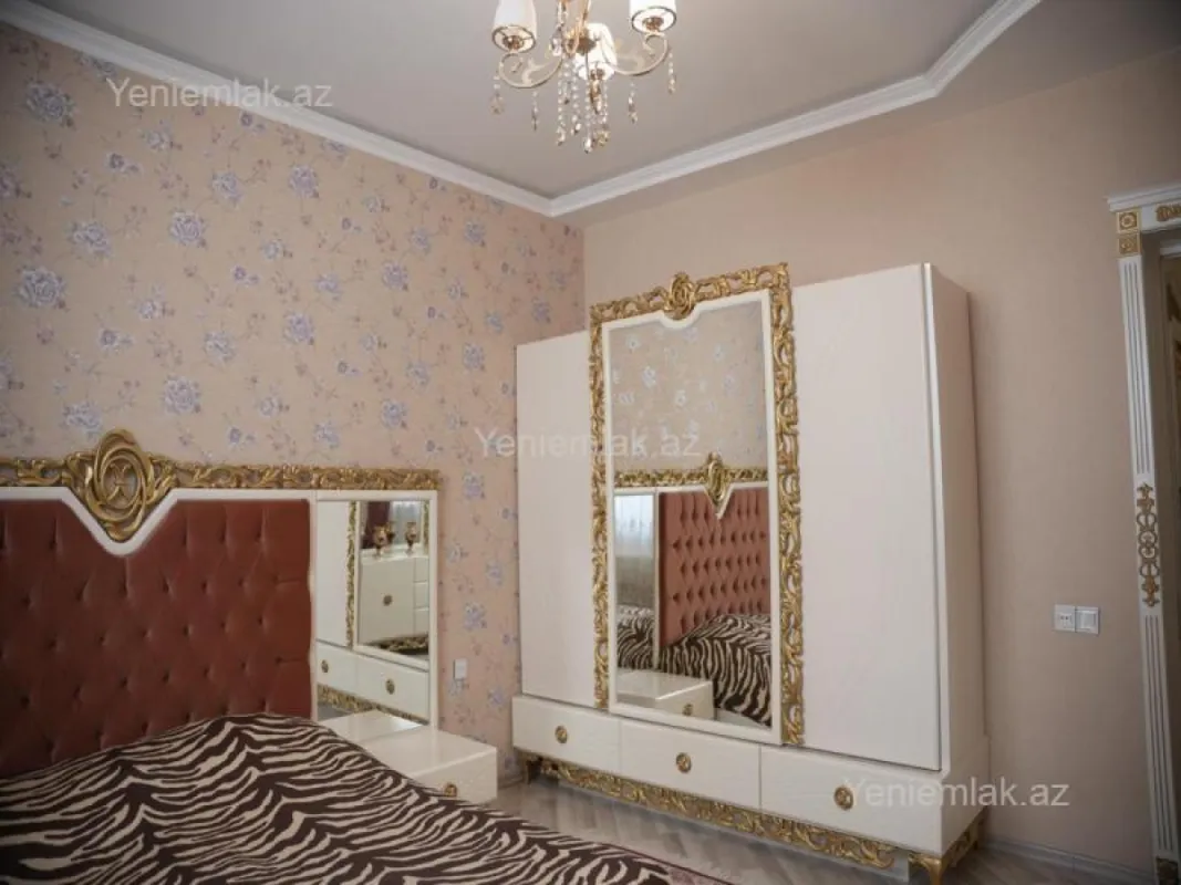 Satılır 7 otaqlı həyət evi 310 m²