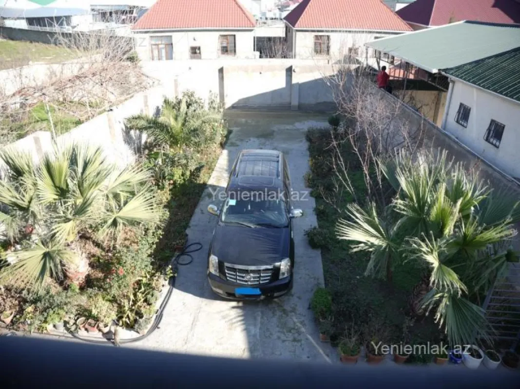 Satılır 7 otaqlı həyət evi 310 m²