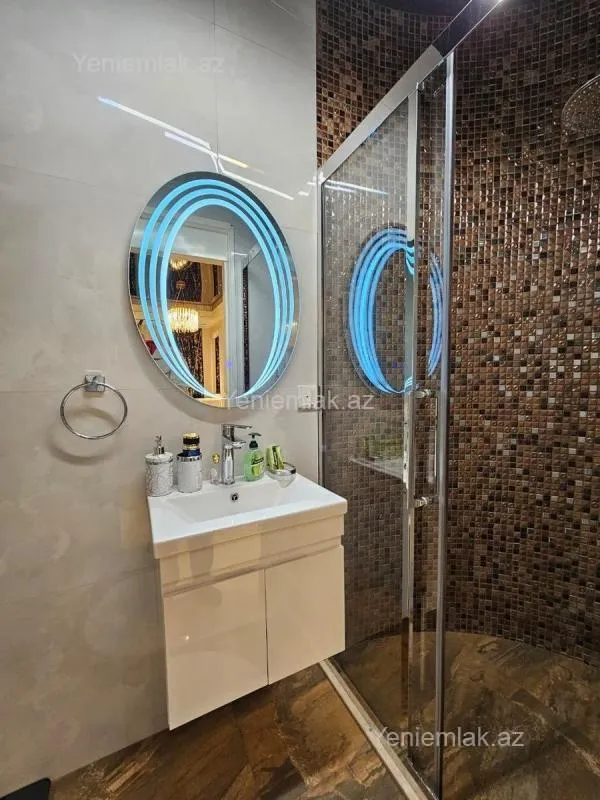 Satılır 4 otaqlı yeni tikili 165 m²