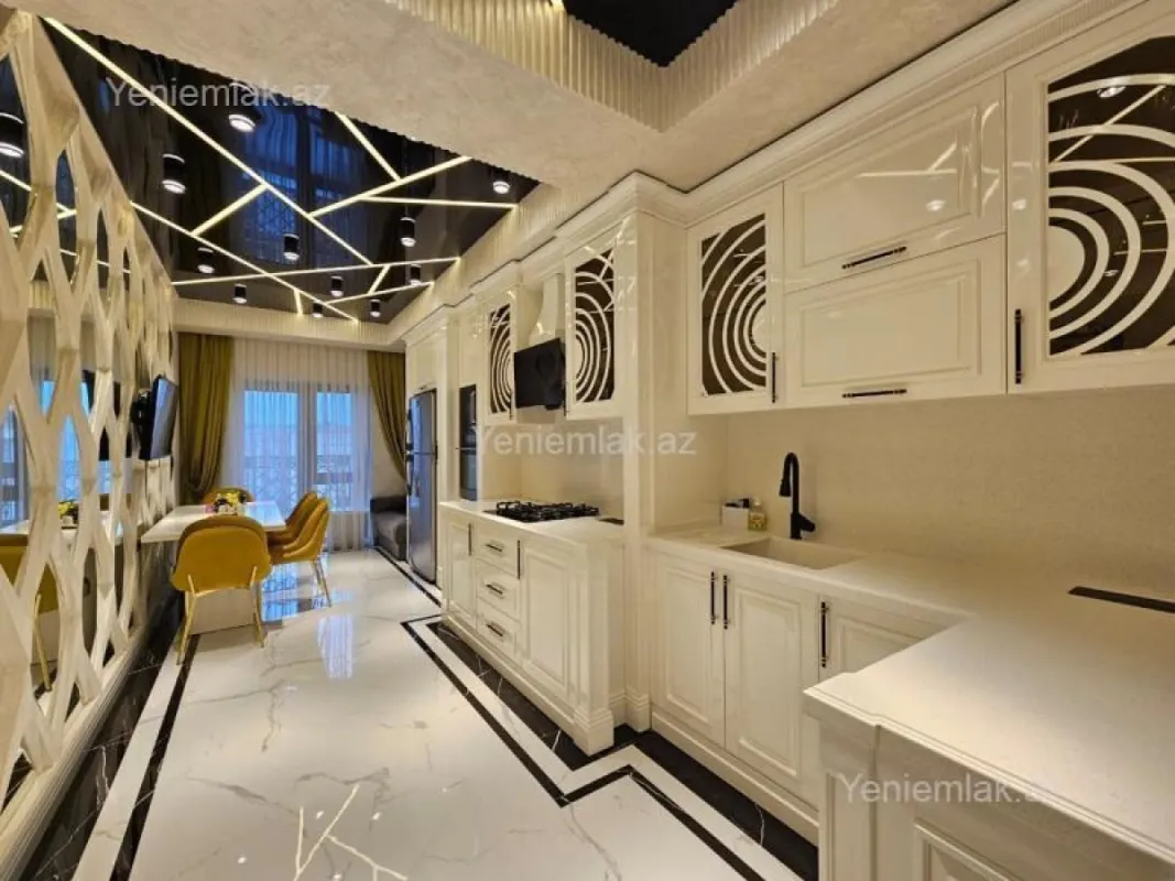 Satılır 4 otaqlı yeni tikili 165 m²