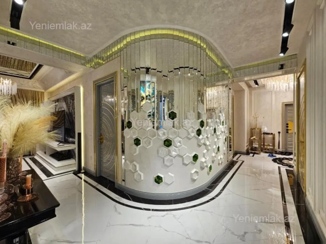 Satılır 4 otaqlı yeni tikili 165 m²