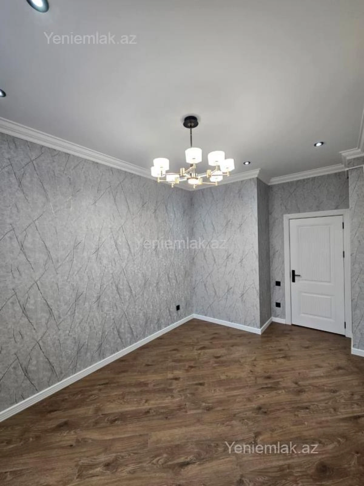 Satılır 3 otaqlı yeni tikili 85 m²