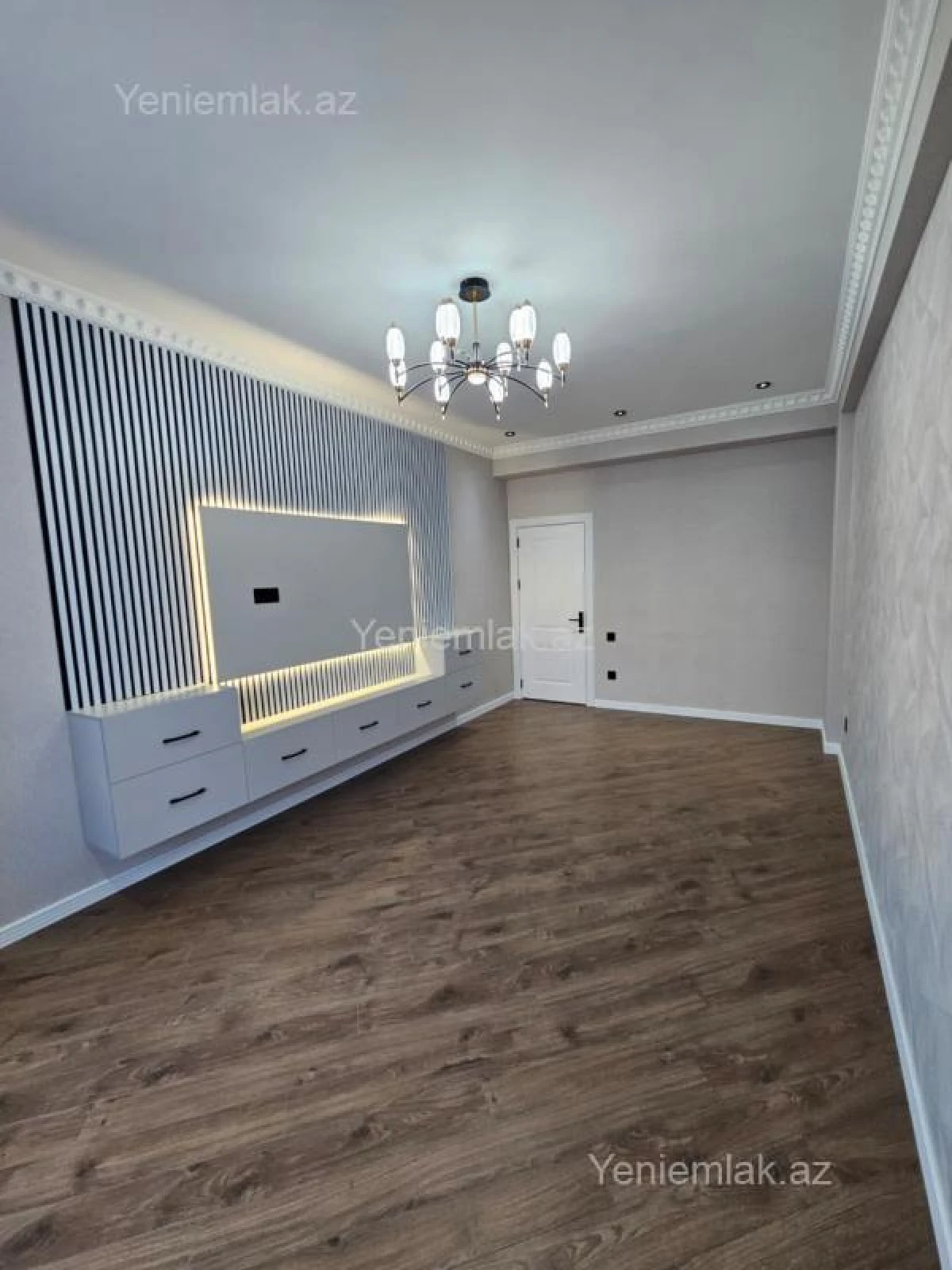 Satılır 3 otaqlı yeni tikili 85 m²
