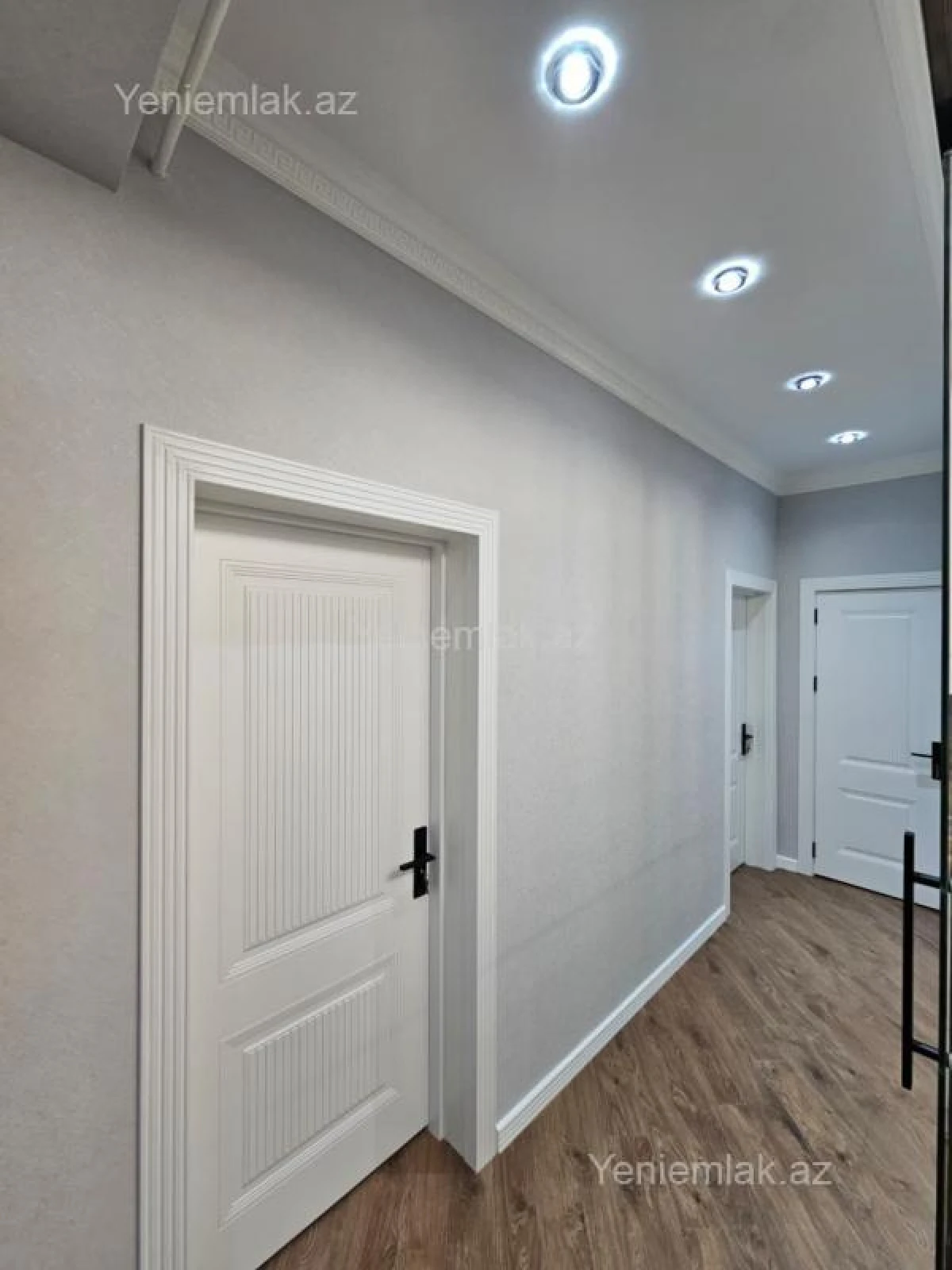 Satılır 3 otaqlı yeni tikili 85 m²