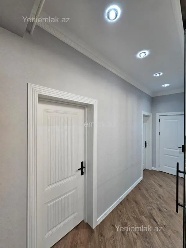 Satılır 3 otaqlı yeni tikili 85 m²