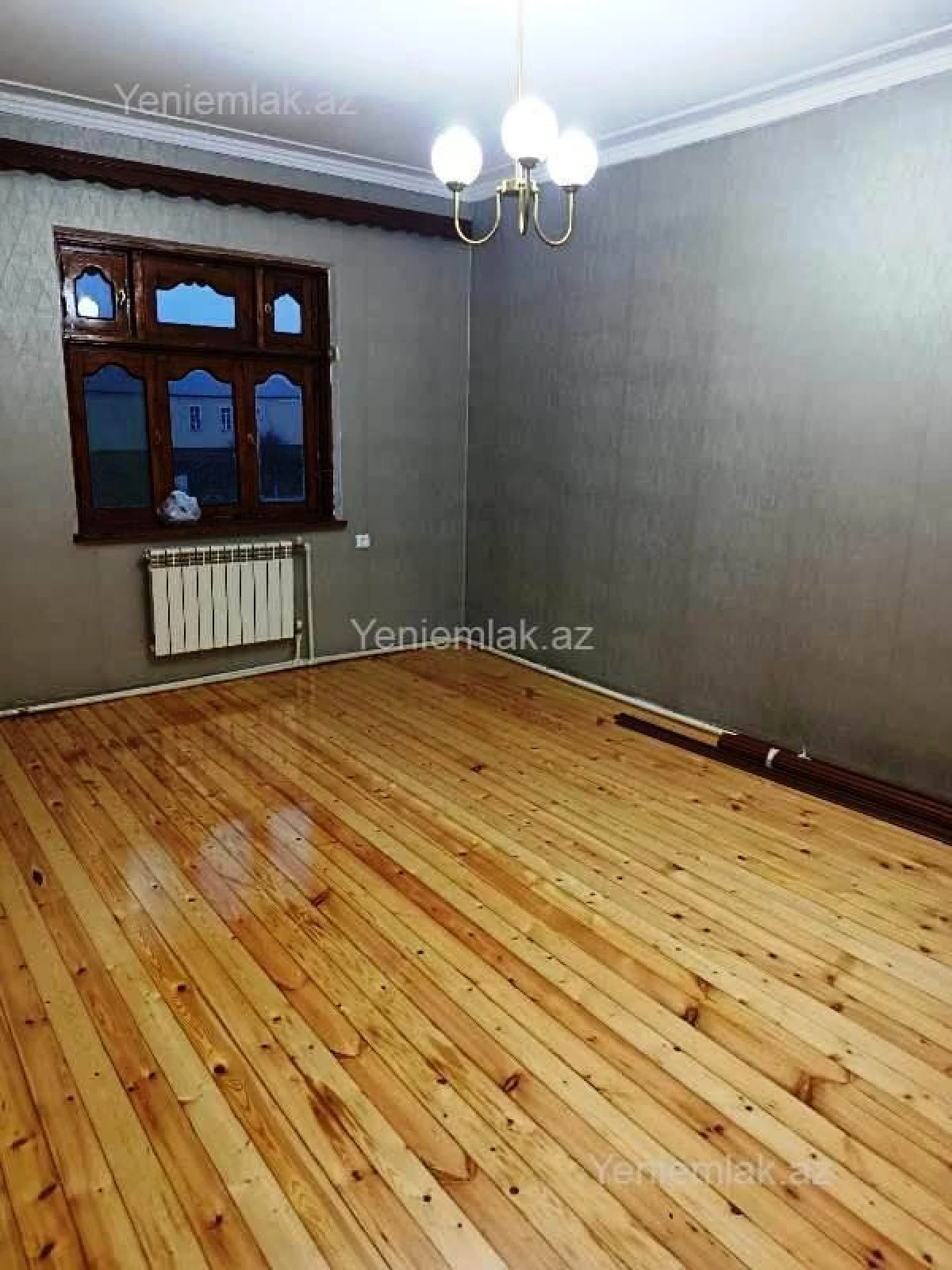 Satılır 3 otaqlı köhnə tikili 80 m²