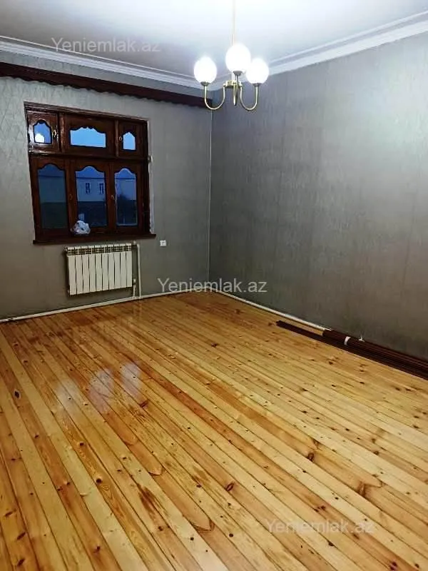 Satılır 3 otaqlı köhnə tikili 80 m²