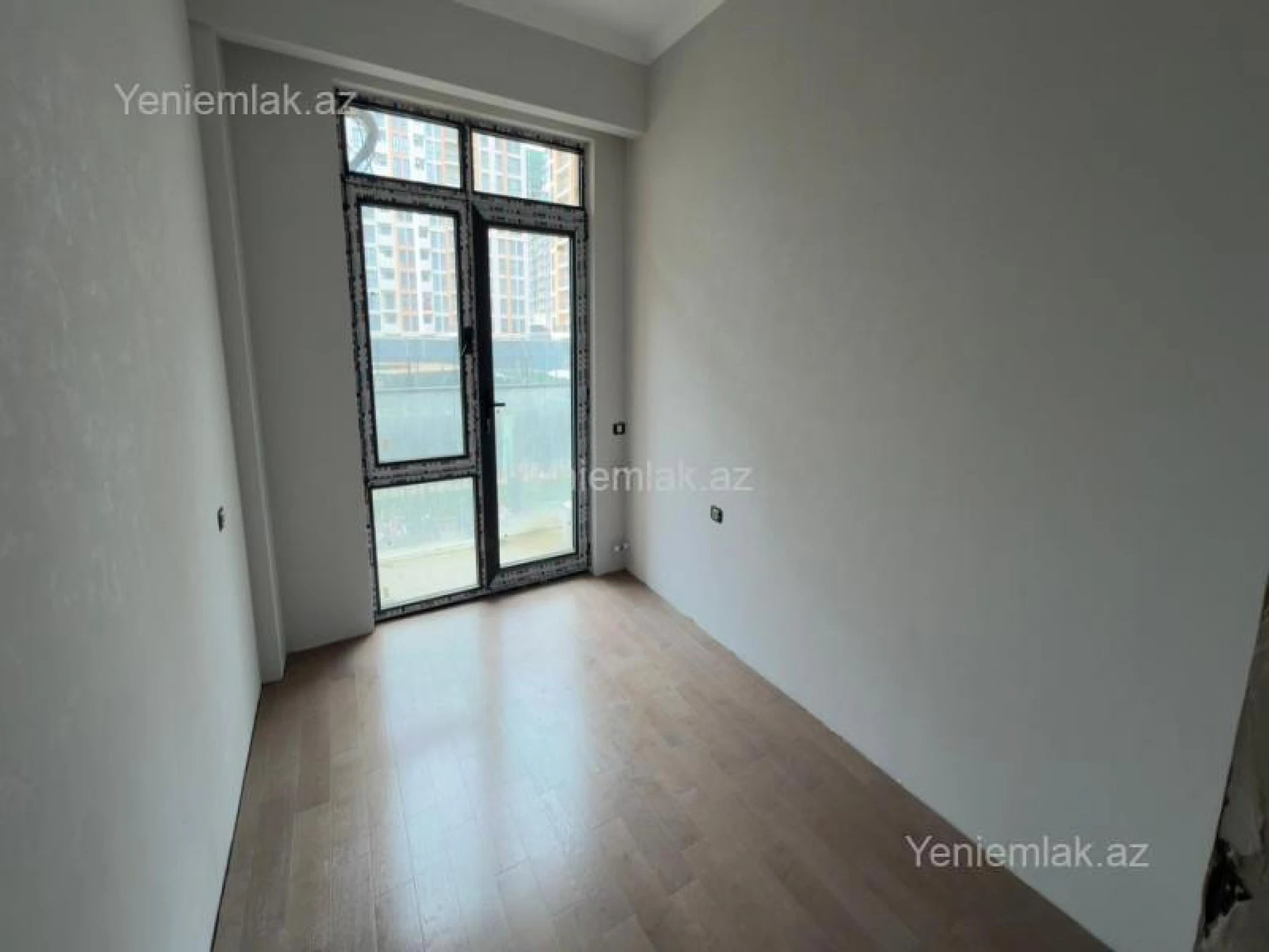 Satılır 4 otaqlı yeni tikili 121 m²