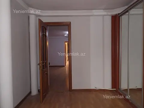 Satılır 4 otaqlı obyekt 80 m²
